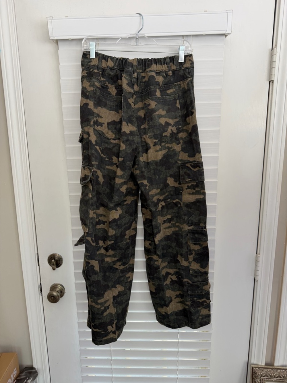 Wide Leg Cargo Pants in Green Camo - Picture 5 of 5